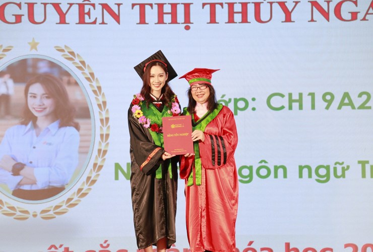 Lễ tốt nghiệp đầy cảm xúc của hơn 2500 Tân cử nhân Đại học Đông Á
